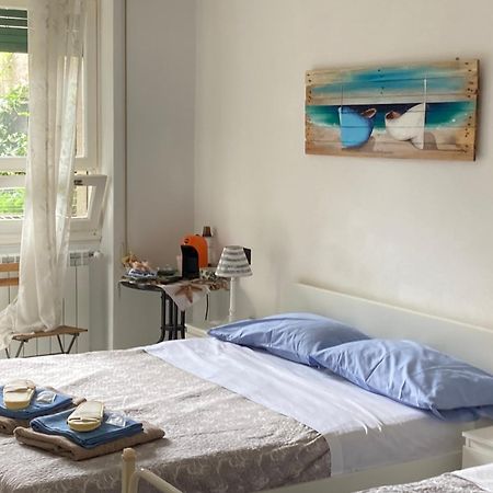 Guest House Berzefi Bergeggi Bagian luar foto
