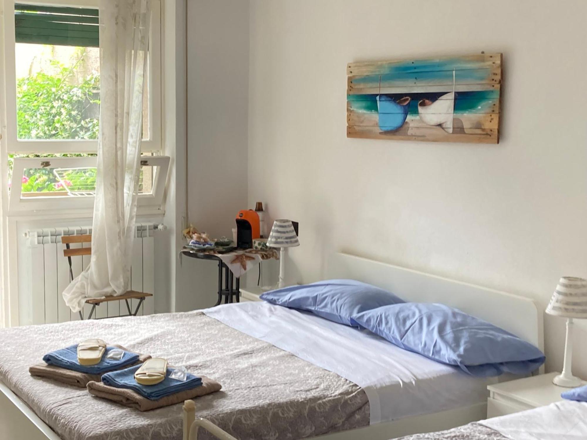 Guest House Berzefi Bergeggi Bagian luar foto