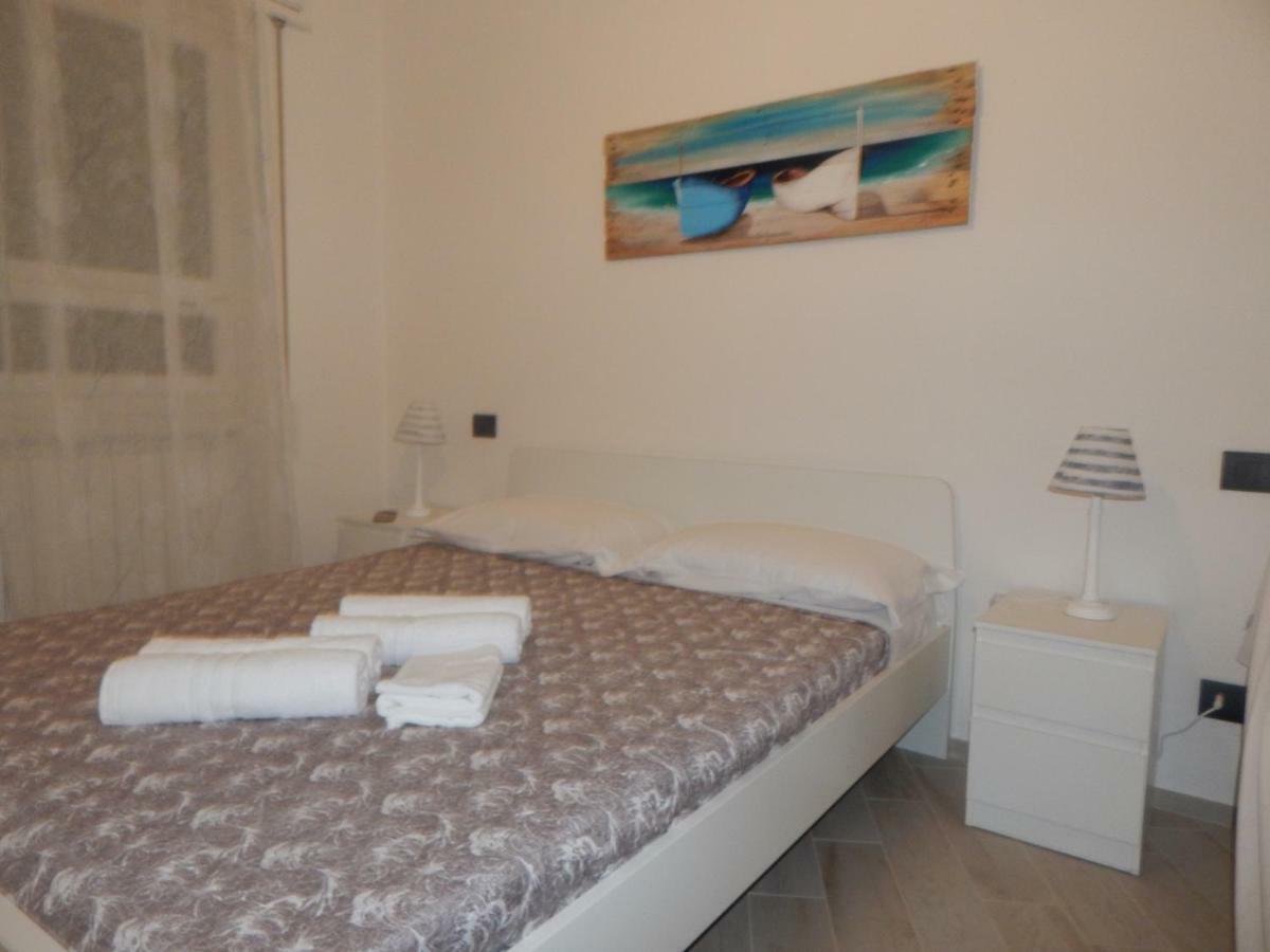 Guest House Berzefi Bergeggi Bagian luar foto
